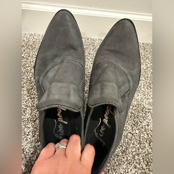 Free People Brady slip on black leather loafer, size 37 or women's 6.5 - Picture 8 of 15